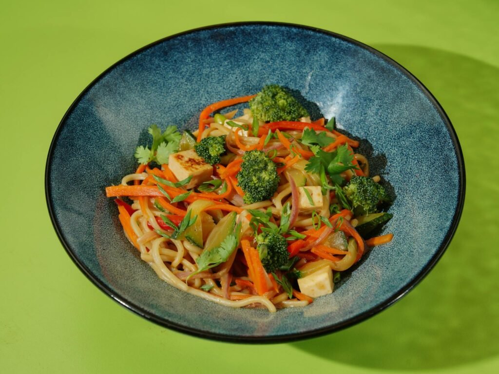 Yakisoba Vegetariano Simples: O Guia Completo para uma Refeição Deliciosa e Saudável — como fazer yakisoba vegetariano simple