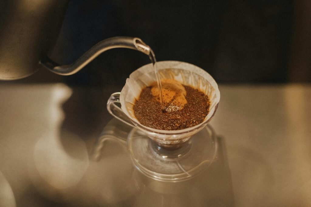 Café Coado Perfeito: O Guia Definitivo para um Aroma e Sabor Inesquecíveis — dica para fazer café coado perfeito | De Colher