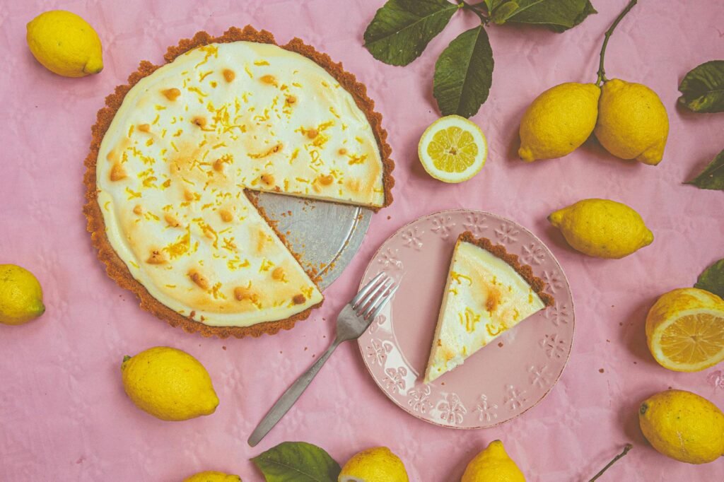 Receita de Torta de Limão Cremosa Simples: A Sobremesa Perfeita em Minutos! — receita de torta de limão cremosa simples | De